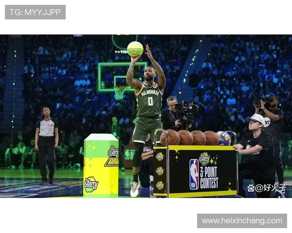 篮球新闻评论：明星球员最新表现分析与赛季前瞻